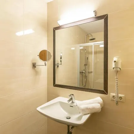 In With A Shared Wellness Apartment